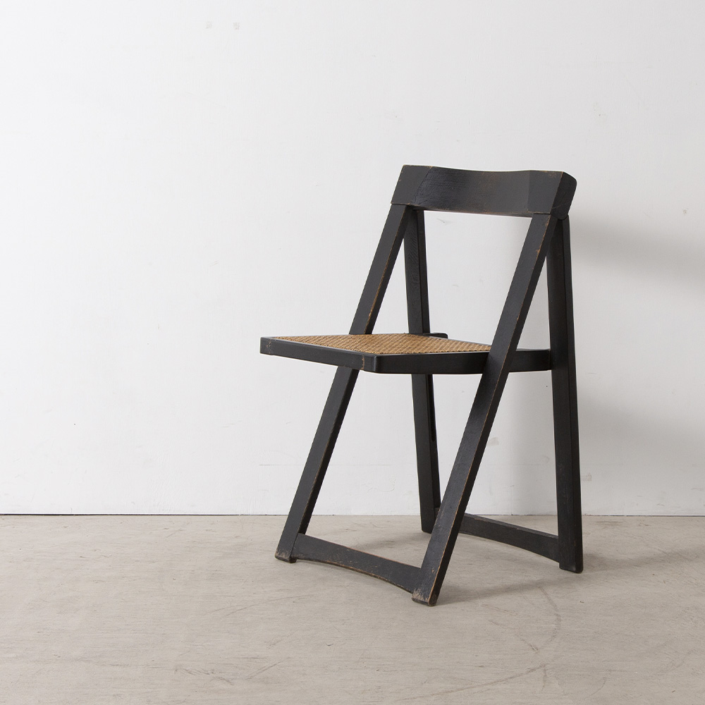 stoop | Folding Chair by Aldo Jacober for Alberto Bazzani in Wood